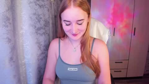 Snapshot of kitten_sun chatting on February 2025 01:54:01 AM kitten_sun online show from February 2025 01:54:01 AM