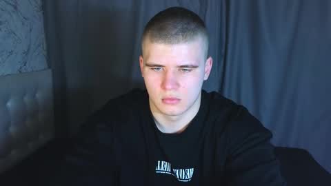 Snapshot of kittenmur chatting on December 2024 12:05:02 PM Vlad online show from December 2024 12:05:02 PM