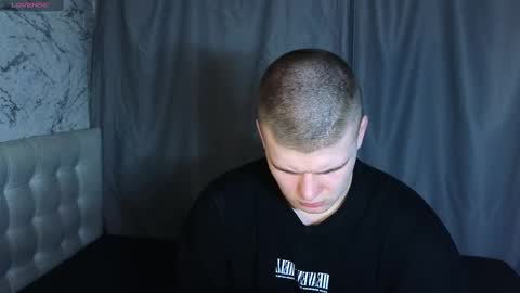 Snapshot of kittenmur chatting on December 2024 12:44:02 PM Vlad online show from December 2024 12:44:02 PM