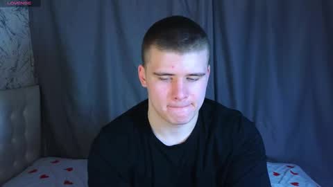 Snapshot of kittenmur chatting on December 2024 01:23:02 PM Vlad online show from December 2024 01:23:02 PM