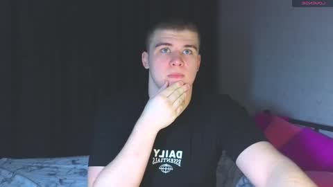 Snapshot of kittenmur chatting on February 2025 01:10:01 PM Vlad online show from February 2025 01:10:01 PM