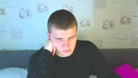 Snapshot of kittenmur chatting on September 2025 10:58:02 AM Vlad online show from September 2025 10:58:02 AM