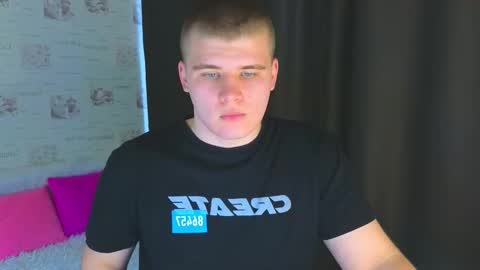 Snapshot of kittenmur chatting on October 2025 10:13:02 AM Vlad online show from October 2025 10:13:02 AM