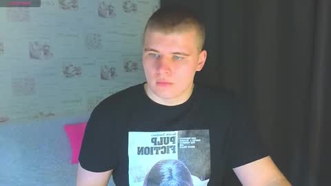 Snapshot of kittenmur chatting on October 2025 10:19:01 PM Vlad online show from October 2025 10:19:01 PM