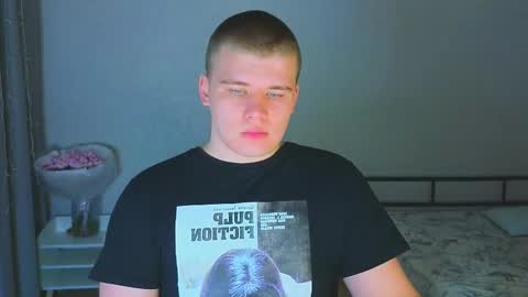 Snapshot of kittenmur chatting on November 2025 10:23:01 PM Vlad online show from November 2025 10:23:01 PM