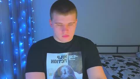 Snapshot of kittenmur chatting on November 2025 09:47:01 PM Vlad online show from November 2025 09:47:01 PM