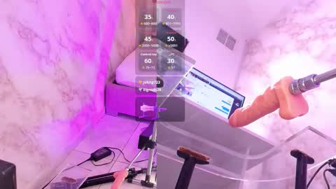 Kittie  online show from January 2026 04:58:02 AM