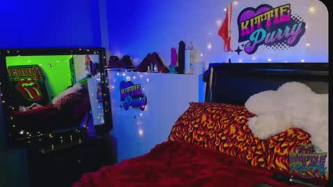 Kittie Purry online show from February 2025 06:54:01 AM