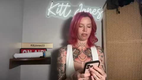 Snapshot of kittjones33 chatting on June 2026 02:34:01 PM kittjones33 online show from June 2026 02:34:01 PM