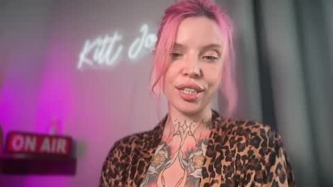 Snapshot of kittjones33 chatting on July 2026 02:04:01 AM kittjones33 online show from July 2026 02:04:01 AM