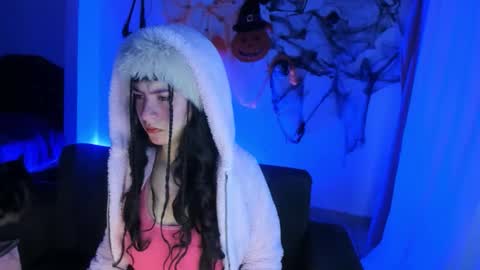 kitty__chs online show from November 2025 11:27:01 AM