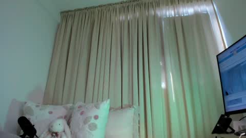 sophie online show from October 2025 02:38:01 PM