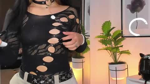 kitty online show from May 2026 12:05:02 AM