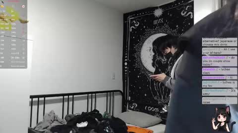 Snapshot of kitty_krush chatting on November 2025 11:16:01 PM Kitty online show from November 2025 11:16:01 PM