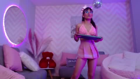 Snapshot of kitty_madness chatting on September 2025 01:01:01 PM KITTY online show from September 2025 01:01:01 PM