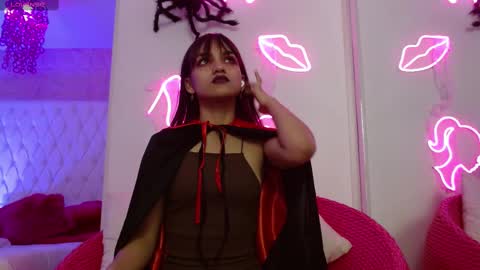 Snapshot of kitty_madness chatting on October 2025 01:09:01 PM KITTY online show from October 2025 01:09:01 PM