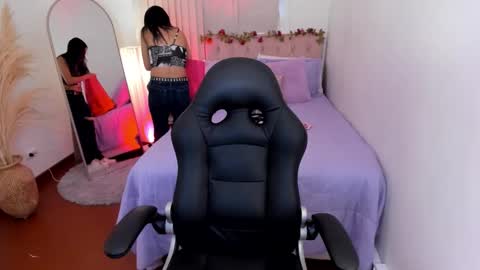 Snapshot of kitty_pam chatting on December 2025 07:51:01 PM Kitty online show from December 2025 07:51:01 PM