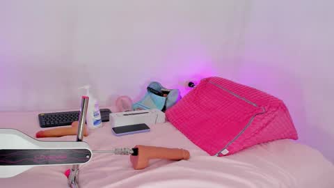 kitty online show from November 2025 11:55:02 AM