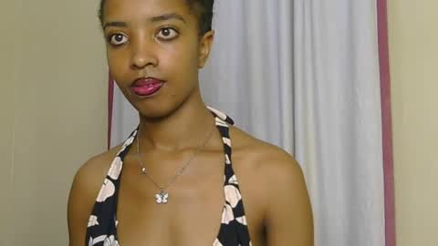 Snapshot of kitty_piee chatting on July 2026 12:17:02 AM sugar plum online show from July 2026 12:17:02 AM