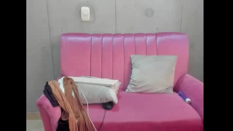 Snapshot of kitty_rose6147 chatting on November 2025 06:21:01 PM kitty rose online show from November 2025 06:21:01 PM