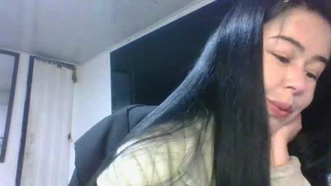 Snapshot of kitty_small69 chatting on July 2026 02:29:02 AM kitty_small69 online show from July 2026 02:29:02 AM