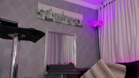 Kendall Saray   online show from December 2024 07:58:01 AM