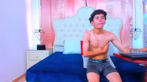 Snapshot of kittyandjackk chatting on September 2025 07:05:01 PM KittyANDjackk online show from September 2025 07:05:01 PM