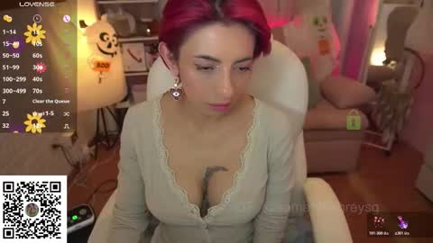 Snapshot of kittygrey chatting on October 2025 08:38:01 PM Samantha Grey online show from October 2025 08:38:01 PM