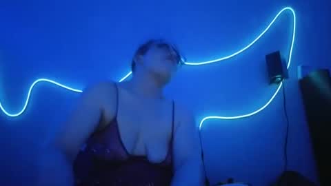 Snapshot of kittykat_1999 chatting on September 2025 09:12:02 AM kittykat 1999 online show from September 2025 09:12:02 AM