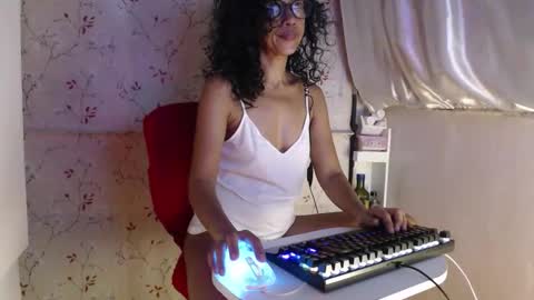 Viktoria online show from December 2025 06:31:01 AM
