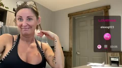 kittykattlove2 online show from June 2026 03:38:02 PM
