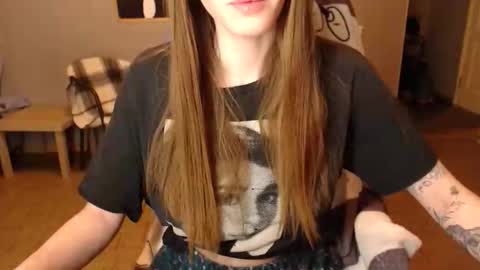 KittyloveMoon online show from April 2026 09:53:02 PM