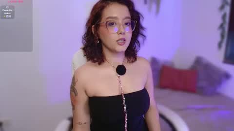 Snapshot of kittysophie_ chatting on June 2026 09:59:02 PM Sophie online show from June 2026 09:59:02 PM