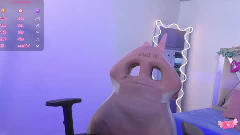 Snapshot of kittystar_tay chatting on March 2025 10:10:01 PM Kitty online show from March 2025 10:10:01 PM