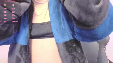 Snapshot of kittystar_tay chatting on November 2025 11:54:01 AM Kitty online show from November 2025 11:54:01 AM