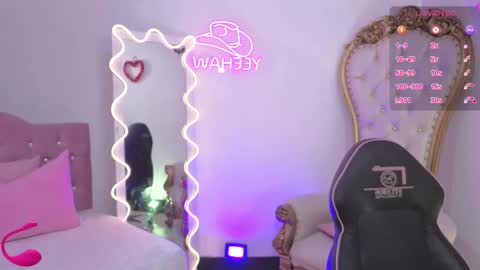 Snapshot of kittystar_tay chatting on November 2025 11:54:01 AM Kitty online show from November 2025 11:54:01 AM