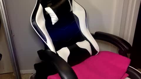 Kitty Sub online show from November 2025 03:06:01 AM