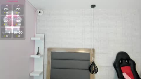  K I T T  Y  online show from January 2026 11:53:02 PM