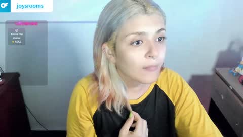 Kitty Trixy online show from December 2024 03:30:02 AM