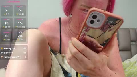 kittywhiteass online show from November 2025 11:03:01 PM