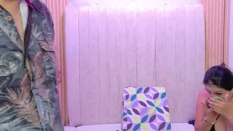 Snapshot of kity_spiderr chatting on October 2025 12:41:02 PM Luisa y Jairo online show from October 2025 12:41:02 PM