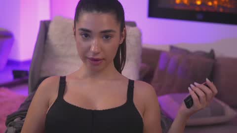 Erika online show from January 2025 05:19:01 PM