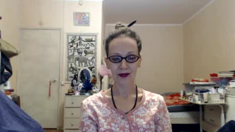 KiuminBerry online show from December 2024 05:40:02 PM