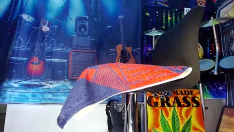 Snapshot of kiveuxmakeu chatting on February 2025 07:05:01 PM kiveuxmakeu online show from February 2025 07:05:01 PM