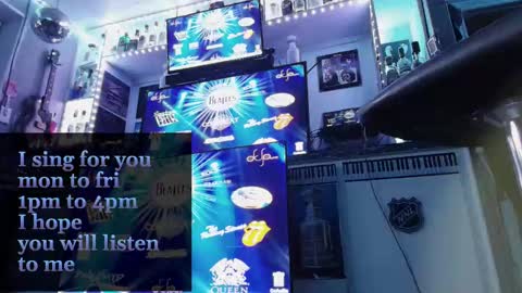 Snapshot of kiveuxmakeu chatting on November 2025 08:11:01 PM kiveuxmakeu online show from November 2025 08:11:01 PM