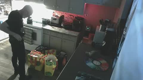 Snapshot of kiveuxmakeu chatting on November 2025 04:52:02 PM kiveuxmakeu online show from November 2025 04:52:02 PM