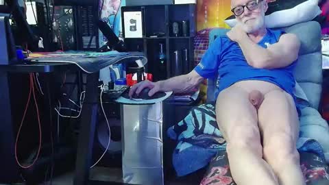 Snapshot of kiveuxmakeu chatting on November 2025 09:20:02 AM kiveuxmakeu online show from November 2025 09:20:02 AM