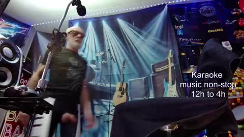 Snapshot of kiveuxmakeu chatting on November 2025 05:04:02 PM kiveuxmakeu online show from November 2025 05:04:02 PM