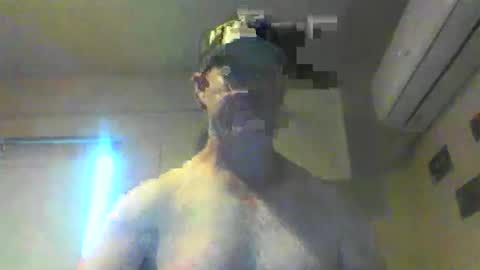 kiwiguy19773 online show from December 2024 02:28:02 AM