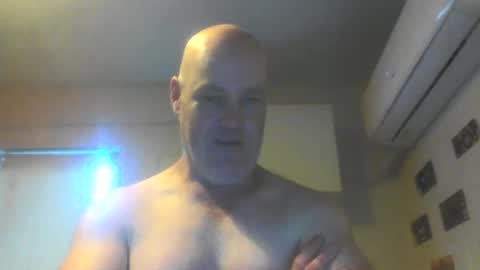 kiwiguy19773 online show from February 2025 06:23:01 AM